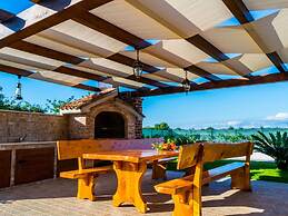 Lovely Holiday Home in Fazana With Swimming Pool