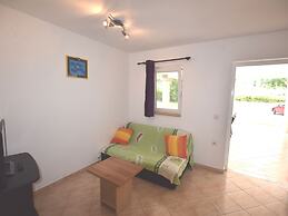 Modern Apartment in Banjole With Pool