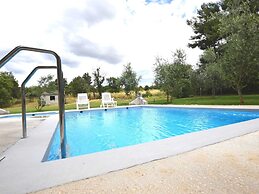 Modern Apartment in Banjole With Pool