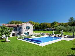 Upscale Villa on an Exclusive Island