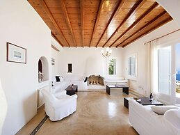 Villa in Mykonos With Private Pool