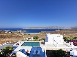 Villa in Mykonos With Private Pool