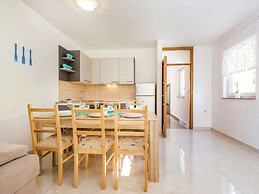 Charming Home With Swimming Pool and Beautiful Covered Terrace