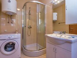 Charming Home With Swimming Pool and Beautiful Covered Terrace