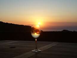 Charming Holiday Home in Kritinia With Garden