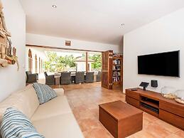 Holiday Villa for 10 Persons in Willemstad