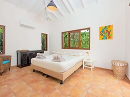 Holiday Villa for 10 Persons in Willemstad