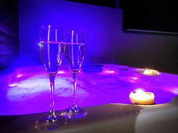 Attractive Holiday Home in Spa With Swimming Pool