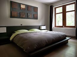 Attractive Holiday Home in Spa With Swimming Pool