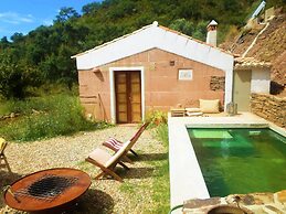 Cottage in Sdo Lums With Barbecue