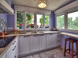 Andalusian House With Private Pool in the Picturesque Village of Zagri