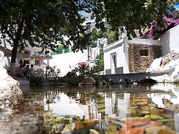 Andalusian House With Private Pool in the Picturesque Village of Zagri