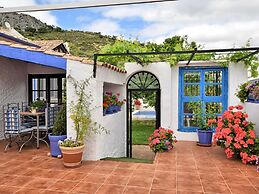 Andalusian House With Private Pool in the Picturesque Village of Zagri