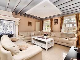 Villa With Swimming Pool and Sauna