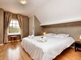 Villa With Swimming Pool and Sauna