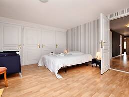 Villa With Swimming Pool and Sauna