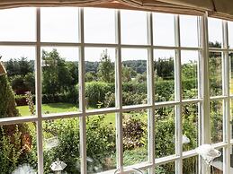 Villa With Swimming Pool and Sauna