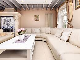 Villa With Swimming Pool and Sauna