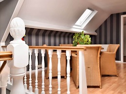 Villa With Swimming Pool and Sauna