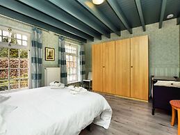 Villa With Swimming Pool and Sauna