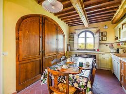 Private Garden and Pool, Near Siena and Crete Senesi