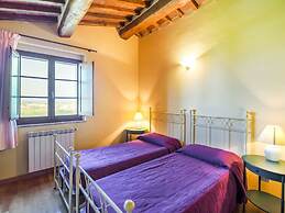 Private Garden and Pool, Near Siena and Crete Senesi