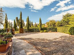 Private Garden and Pool, Near Siena and Crete Senesi