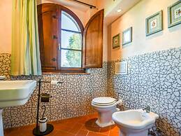 Private Garden and Pool, Near Siena and Crete Senesi