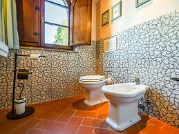 Private Garden and Pool, Near Siena and Crete Senesi