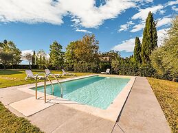 Private Garden and Pool, Near Siena and Crete Senesi
