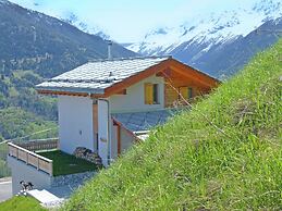 Chalet in Hyrymence With Terrace