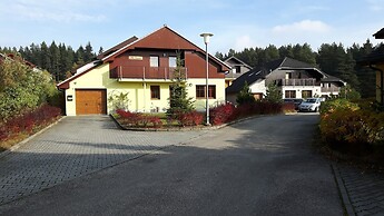 Villa by Lake & Slopes