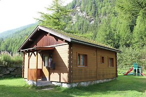 Modern Chalet in Saas-balen With Garden
