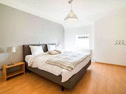 Luxurious Villa With Pool and Sauna, and Very Suitable for Culinary Wo