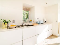 Luxurious Villa With Pool and Sauna, and Very Suitable for Culinary Wo