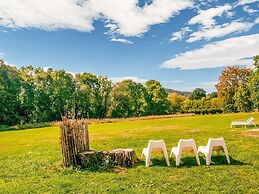 Luxurious Villa With Pool and Sauna, and Very Suitable for Culinary Wo