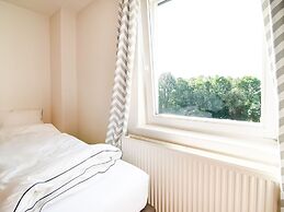 Luxurious Villa With Pool and Sauna, and Very Suitable for Culinary Wo