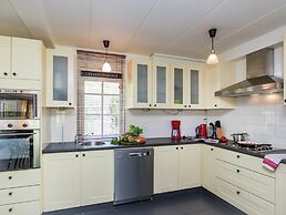 Detached Villa With a Large Garden and Terrace