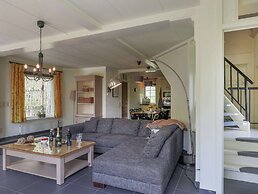 Detached Villa With a Large Garden and Terrace