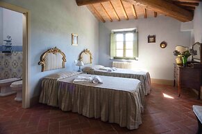 Villa in Tuscany Near Medieval Ghizzano