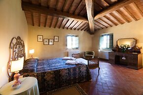 Villa in Tuscany Near Medieval Ghizzano