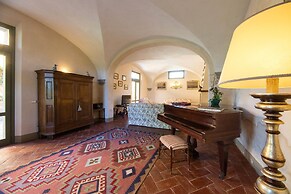Villa in Tuscany Near Medieval Ghizzano