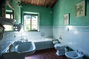 Villa in Tuscany Near Medieval Ghizzano