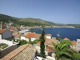 Apartment in Vis With Terrace