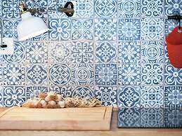 Delightfully Decorated Apartment with Sea View near Beach