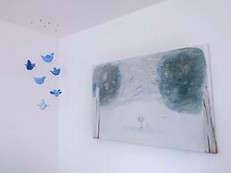 Delightfully Decorated Apartment with Sea View near Beach