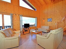 Luxurious Chalet in Riddes with Hot Tub