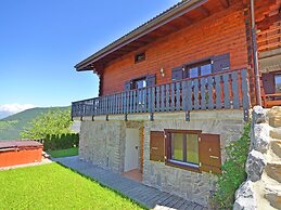 Luxurious Chalet in Riddes with Hot Tub