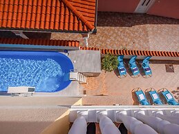 Apartment in Dramalj With Swimming Pool