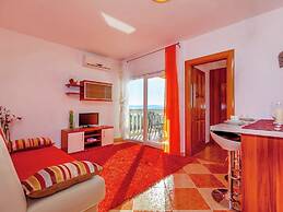 Apartment in Dramalj With Swimming Pool